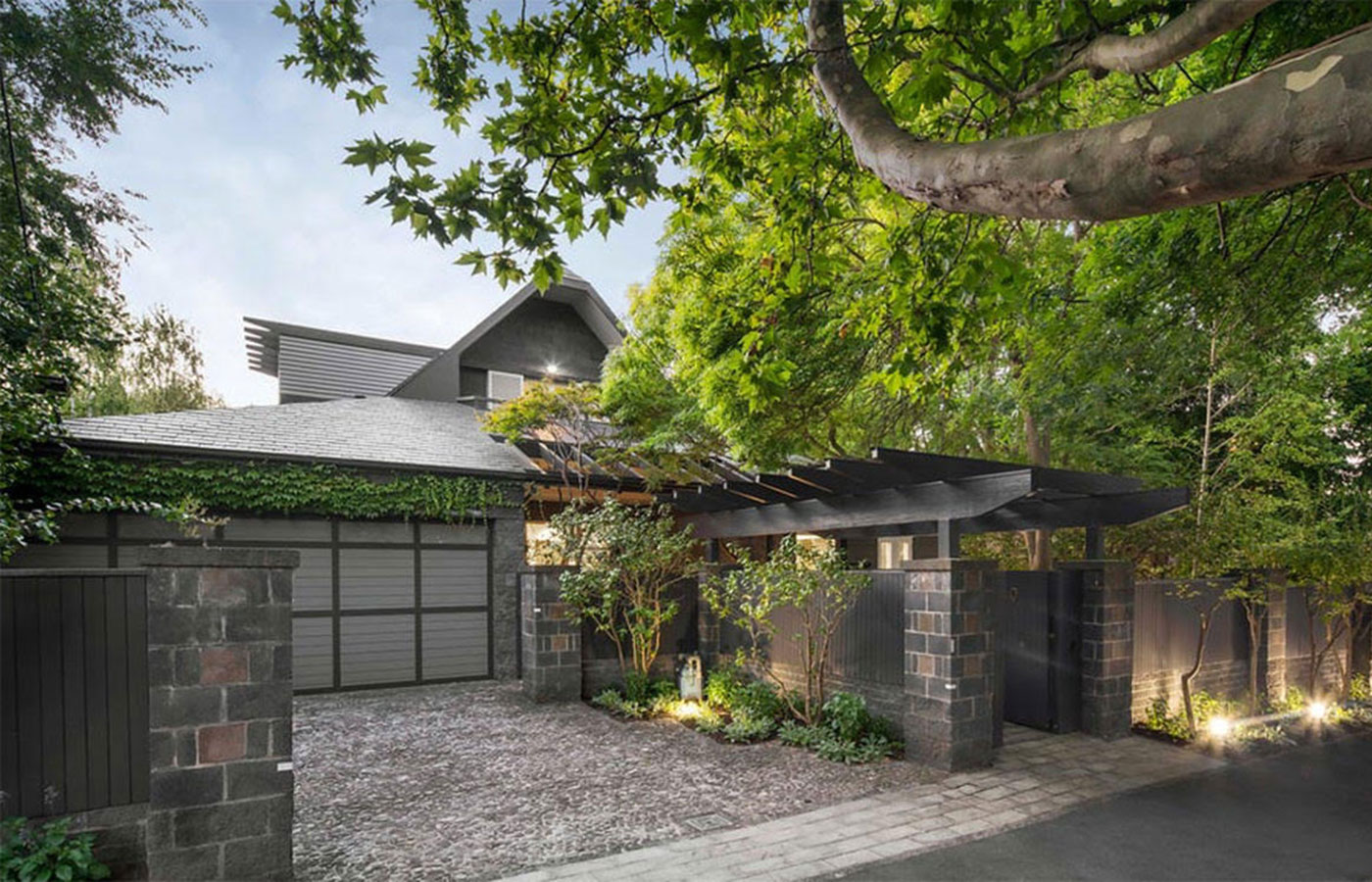 south-yarra-painting-about-bottom-01